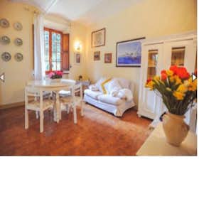 Mieszkanie do wynajęcia za 1200 € miesięcznie w mieście Siena, Via Fiorentina