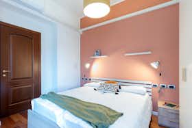 Apartamento para alugar por € 890 por mês em Trieste, Via Cesare Battisti