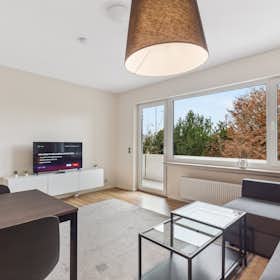 Apartment for rent for €1,990 per month in Bad Vilbel, Niddablick