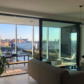 公寓 正在以 €3,000 的月租出租，其位于 Leuven, De Drie Kreeften
