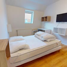 Private room for rent for €350 per month in Roubaix, Rue d'Inkermann