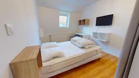Privé kamer te huur voor € 350 per maand in Roubaix, Rue d'Inkermann