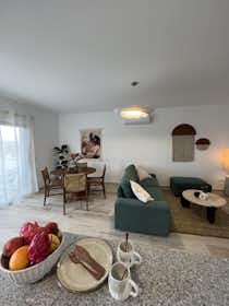 Apartment for rent for €1,500 per month in Aljezur, Urbanização Vale da Telha