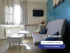 Apartamento para alugar por € 490 por mês em Grenoble, Rue Claude Genin