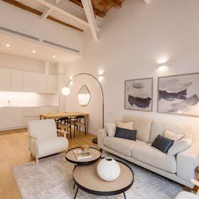 Apartment for rent for €5,174 per month in Barcelona, Carrer del Torrent de l'Olla