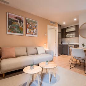 Apartment for rent for €3,141 per month in Barcelona, Carrer de Cartagena