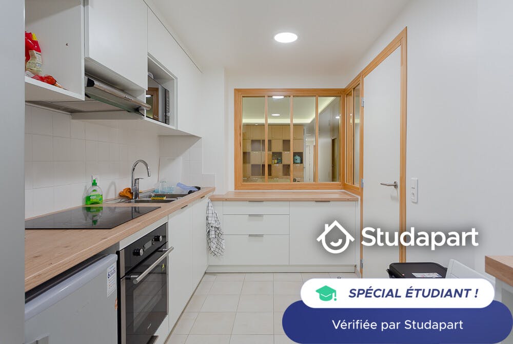Private room for rent on Rue de Louvain, Courbevoie – pohled 6