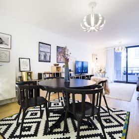 Apartment for rent for €2,700 per month in Ixelles, Rue de Stassart