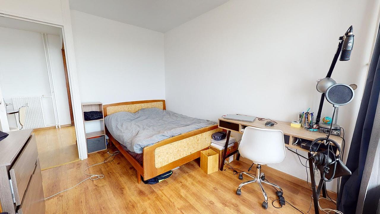 Private room for rent on Passage de l'Europe, La Rochelle