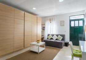 House for rent for €870 per month in Porto, Rua da Fábrica Social