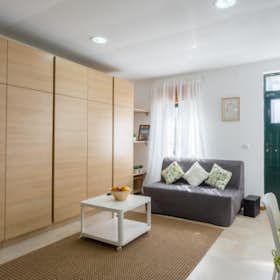 House for rent for €1,250 per month in Porto, Rua da Fábrica Social