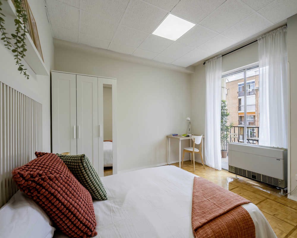 Paseo de la Castellana, Madrid preview