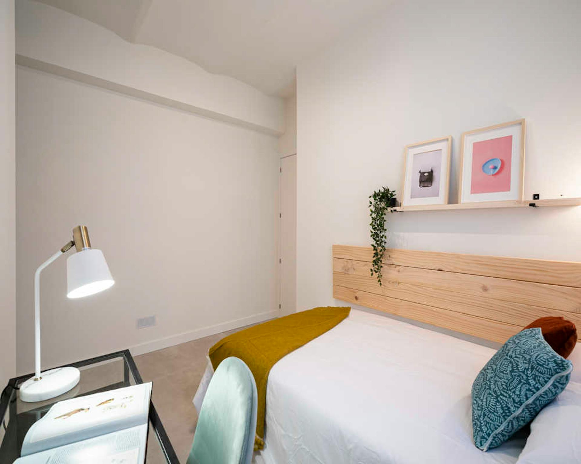 Calle de los Olivos, Madrid preview