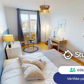 Private room for rent for €798 per month in Asnières-sur-Seine, Rue du Ménil