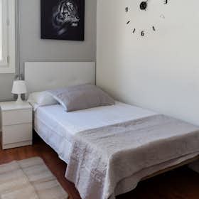 Private room for rent for €400 per month in Alcalá de Henares, Calle República Argentina