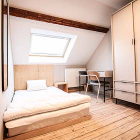 Private room for rent for €850 per month in Schaerbeek, Avenue Milcamps