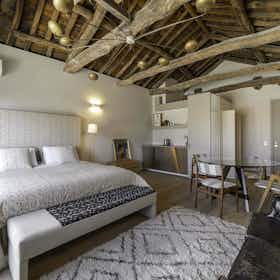 Apartment for rent for €1,200 per month in Porto, Rua do Bonfim