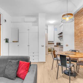 Casa for rent for 1.500 € per month in Sesto San Giovanni, Via Risorgimento