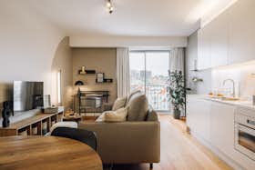 Apartment for rent for €4,017 per month in Lisbon, Avenida Casal Ribeiro