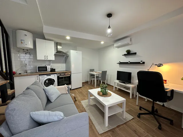 1-Bedroom Apartment in Calle de San Clemente, Madrid (1471612) room image 1