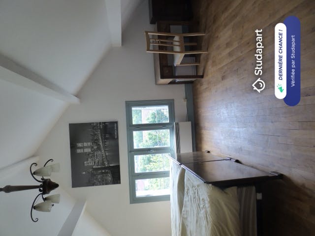 Private room for rent on Rue du Général de Gaulle, Villiers-sur-Marne - Vista 4