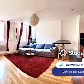 Apartment for rent for €790 per month in Marseille, Rue de la République
