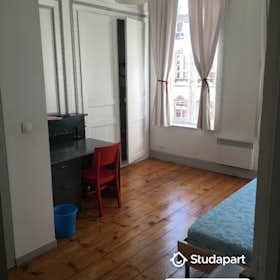 Apartment for rent for €570 per month in Lille, Rue de Puébla