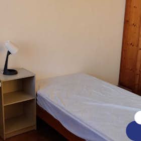 Private room for rent for €390 per month in Rennes, Avenue Général Leclerc