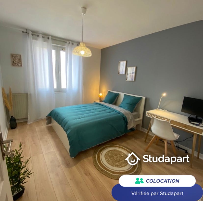 Private room for rent for €350 per month in Saint-Étienne, Impasse Ernest Bonnave