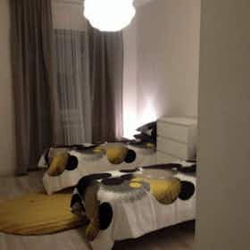 Общая комната сдается в аренду за 320 € в месяц в Turin, Corso Orbassano