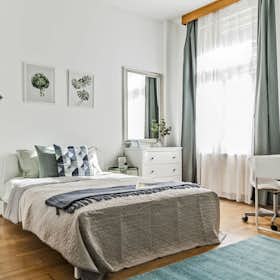 Apartment for rent for HUF 149,239 per month in Budapest, Teréz körút