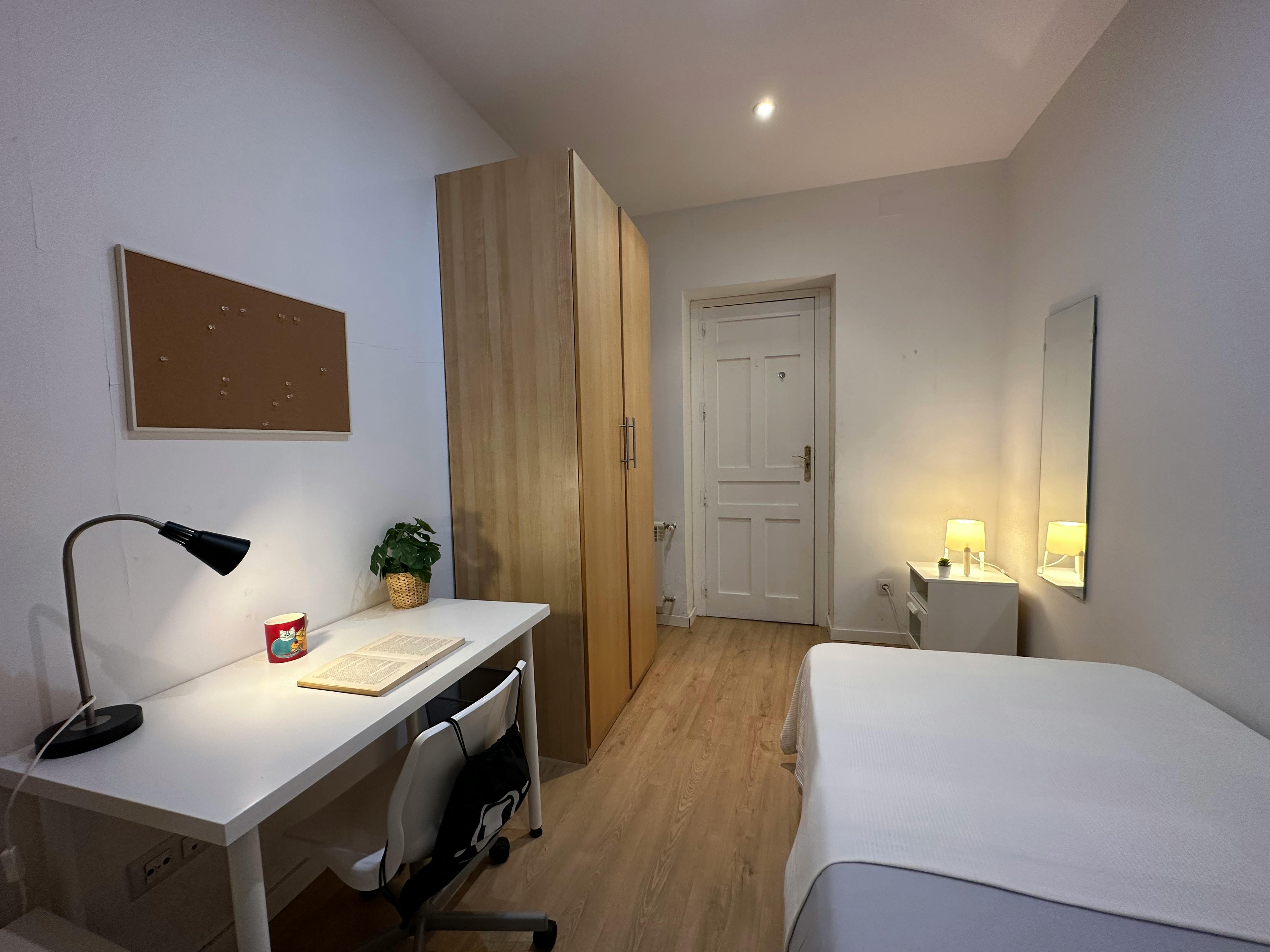 Apartment Madrid, 9m² — photo 27