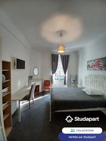 私人房间 正在以 €505 的月租出租，其位于 Nice, Rue Trachel
