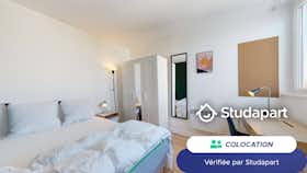Stanza privata in affitto a 693 € al mese a Montigny-le-Bretonneux, Allée des Romarins