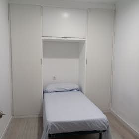 Private room for rent for €280 per month in Burjassot, Carrer Colom