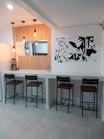 Privé kamer te huur voor € 325 per maand in Burjassot, Carrer Colom