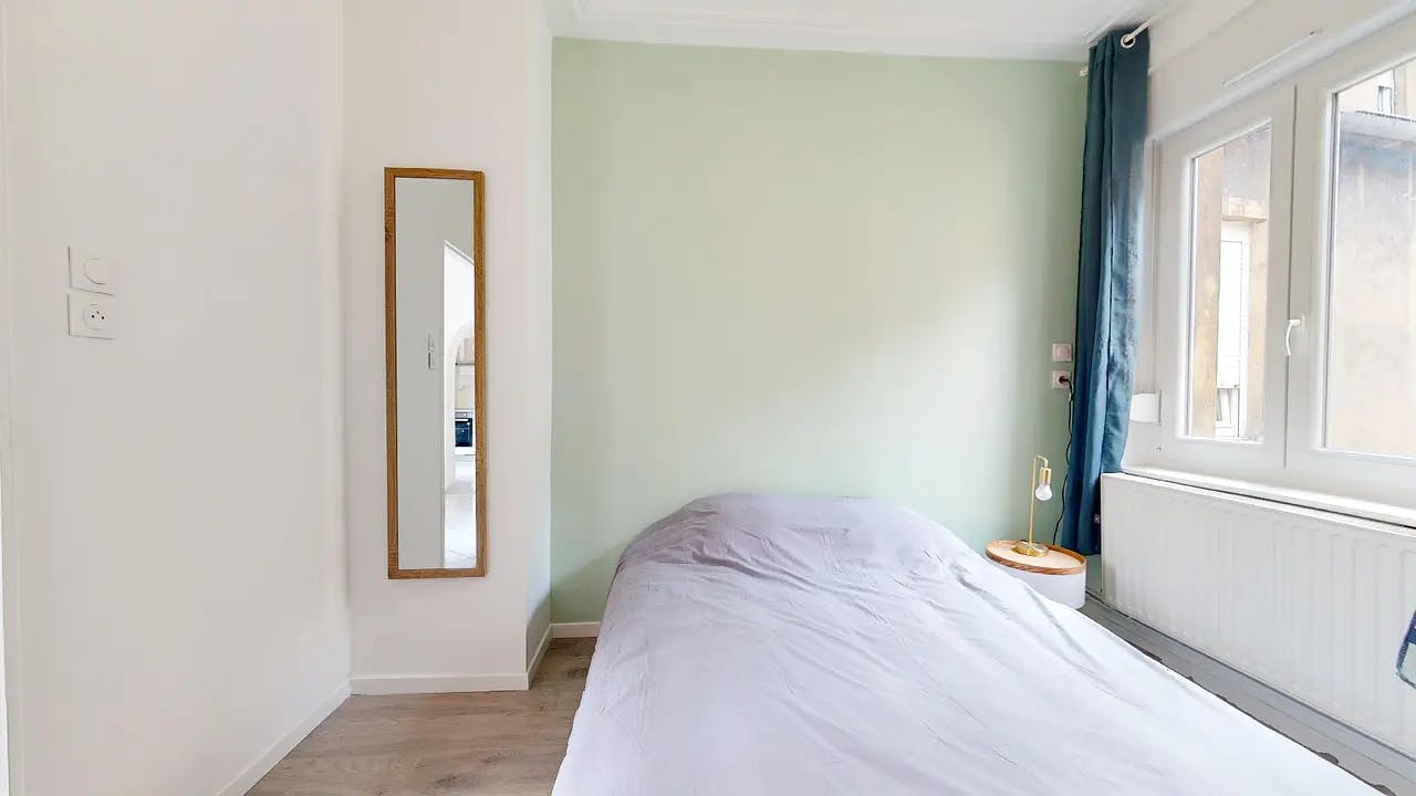 Отдельная комната сдается в аренду за 450 € в месяц в Metz, Rue de Paris