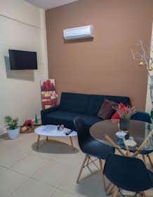 Appartement te huur voor € 900 per maand in Irákleion, Glinou Dimitriou