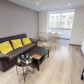 Private room for rent for €420 per month in Grenoble, Boulevard Joseph Vallier