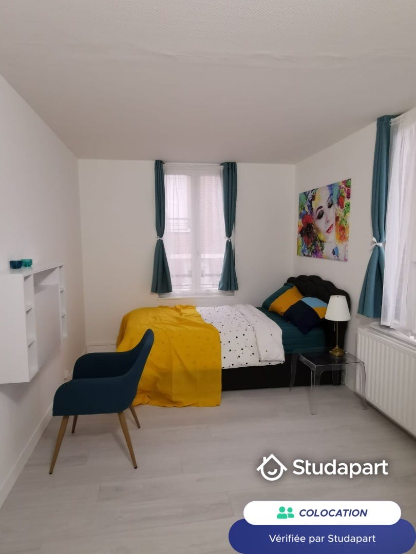 Private room for rent for €594 per month in Cergy, Cour des Enchanteurs