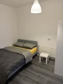 Privé kamer te huur voor € 975 per maand in Rotterdam, Amelandseplein