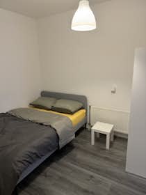 Private room for rent for €1,050 per month in Rotterdam, Amelandseplein