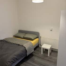 Private room for rent for €1,050 per month in Rotterdam, Amelandseplein