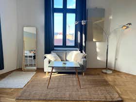 Studio for rent for HUF 251,435 per month in Budapest, Diószegi Sámuel utca