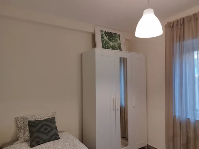 Private room in Calle de El Huésped del Sevillano, Madrid (1472374) room image 2