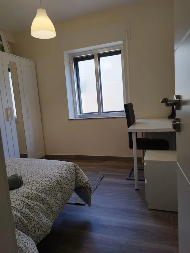Private room in Calle de El Huésped del Sevillano, Madrid (1472374) room image 1