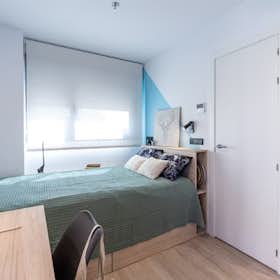 单间公寓 for rent for €712 per month in Salamanca, Calle Santiago Diego Madrazo
