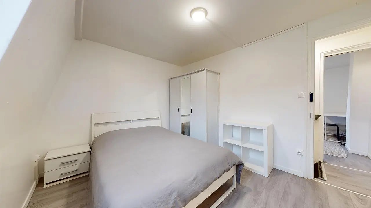 Отдельная комната сдается в аренду за 350 € в месяц в Roubaix, Rue Louis Decottignies