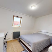 Private room for rent for €360 per month in Roubaix, Rue Louis Decottignies