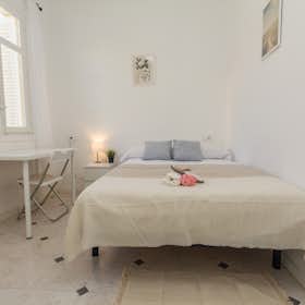 Private room for rent for €450 per month in Málaga, Calle Capitán Huelin